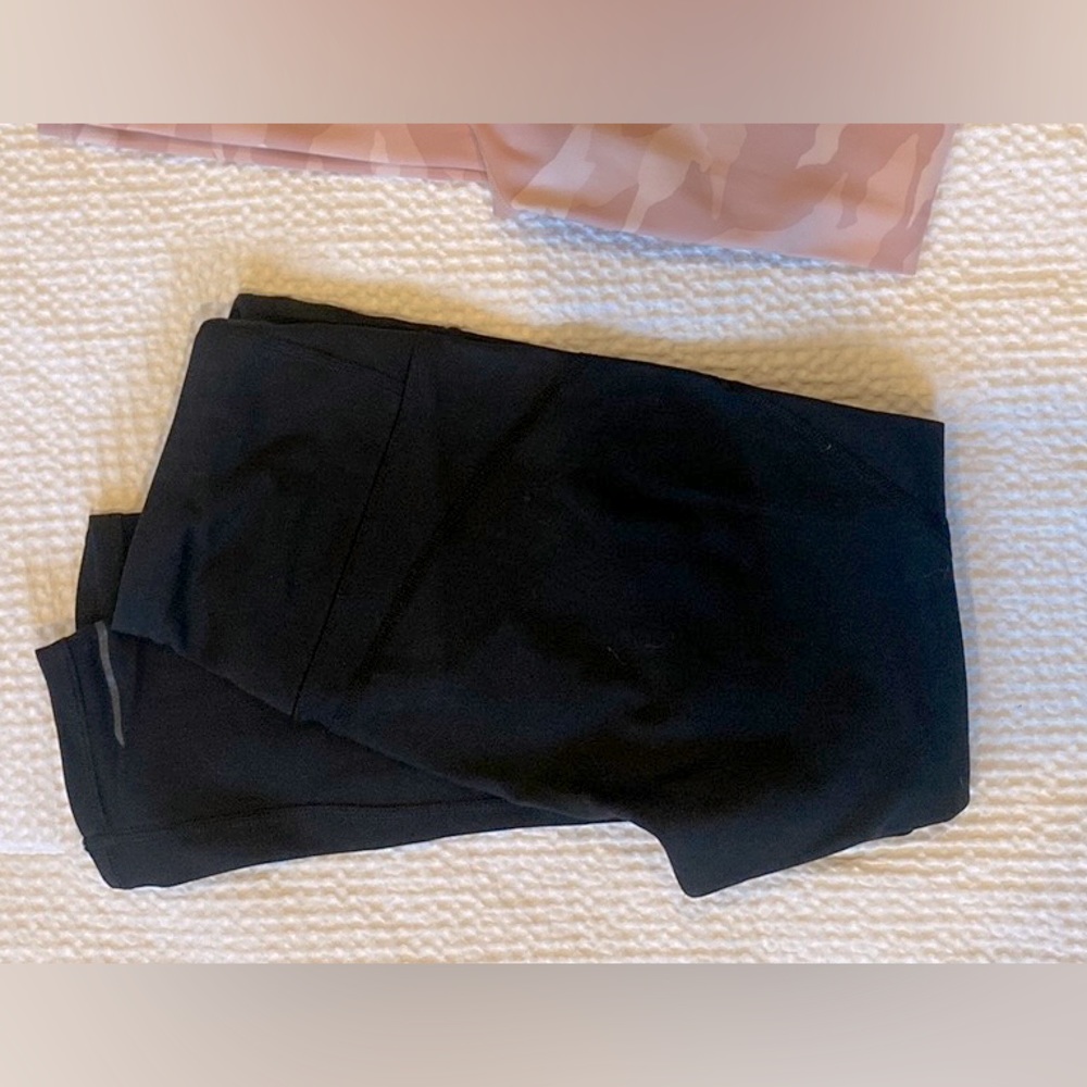 XS Athleta Capri Black - $30